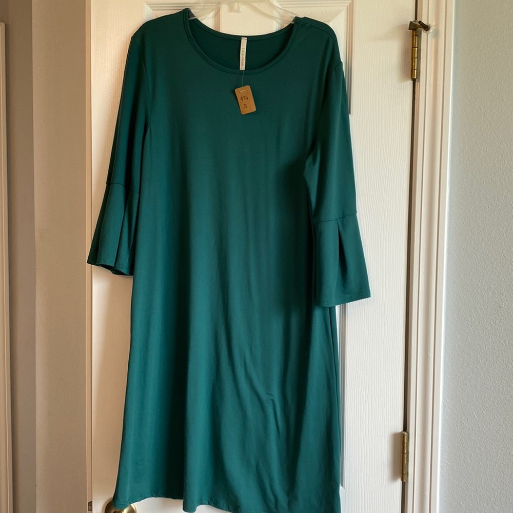 NWT Green dress